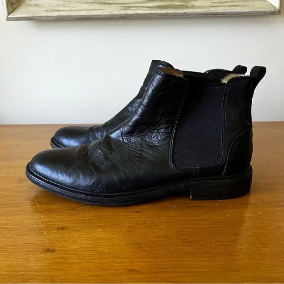 UGG Mens Black Leather Slip On Dress Boot, Size 10